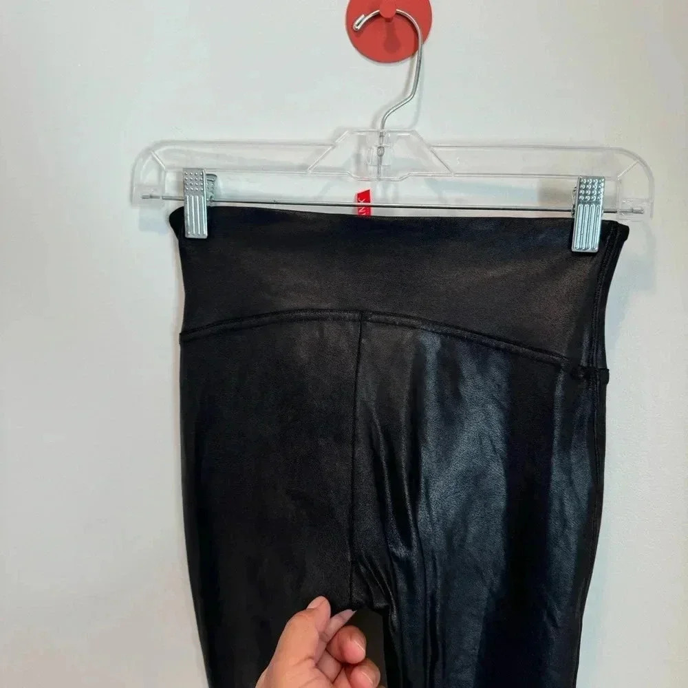 Spanx Faux Leather Leggings size s - Picture 6 of 11